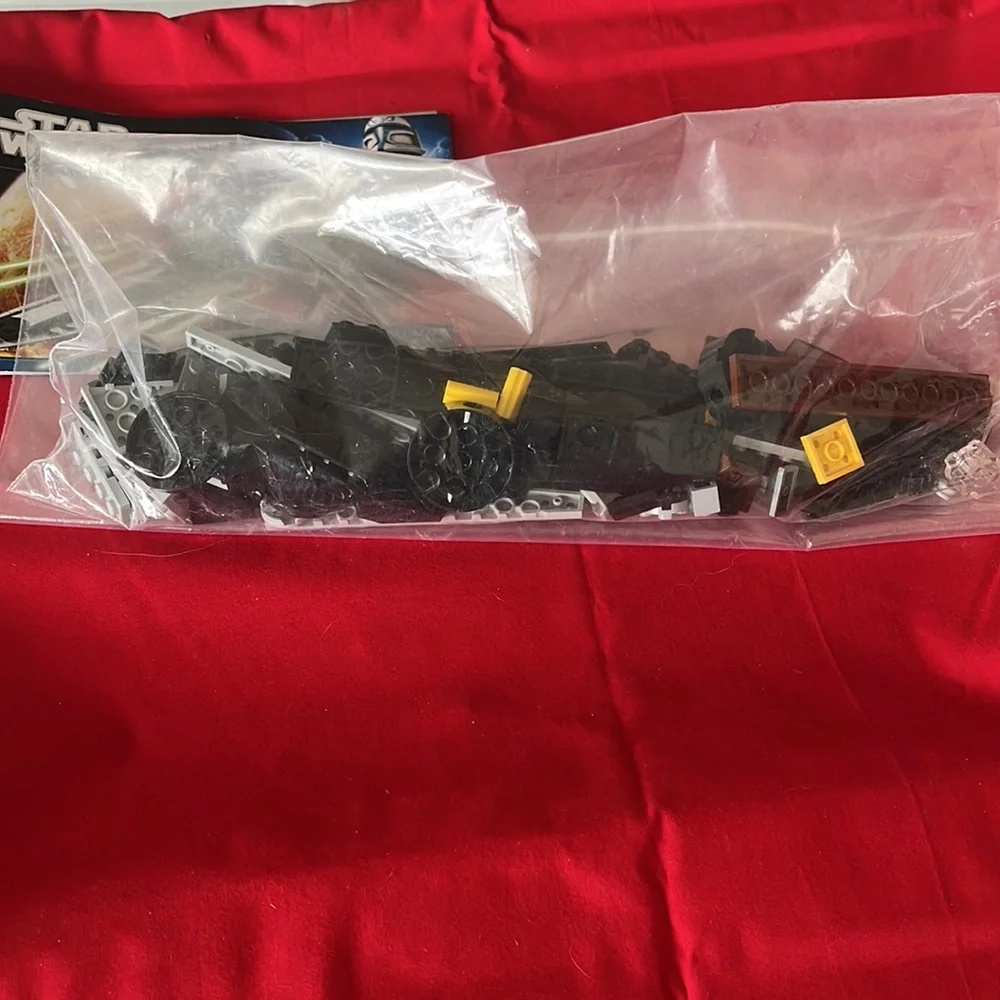 Lego Star Wars Retired Imperial V-wing Starfighter - Picture 4 of 4